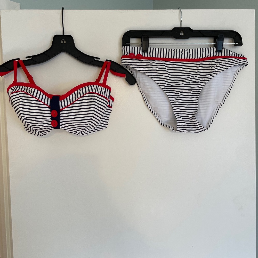 Sailor stripe bikini - Full Set Sz 30F (top) & Small (bottom)